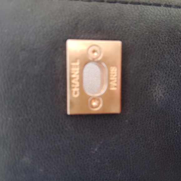 CHANEL Black Quilted Leather Phone Holster - Picture 8 of 16